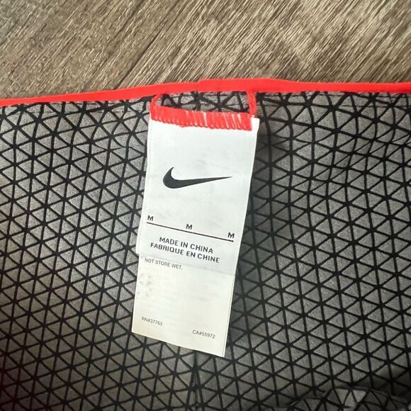 Nike Women Hydralock Fusion Cheeky Kickshort-Size Medium - Picture 3 of 9